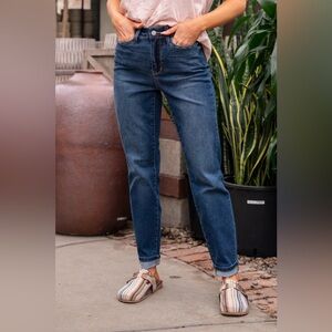 Judy Blue Cool Denim Cuffed Boyfriend Jeans NWT